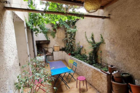 Agréable maison de ville avec patio
